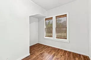 305 E 6th St, Dallas, TX 75203 - Photo 12