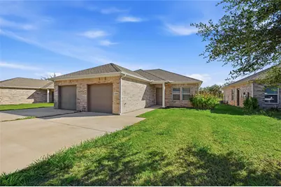 2333 N Hickory Street, Sherman, TX 75092 - Photo 1
