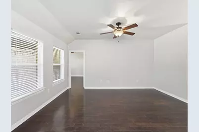 1807 13th Street, Bridgeport, TX 76426 - Photo 4