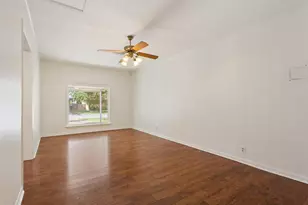 1319 Royal Oaks Dr, Waco, TX 76710 - Photo 12