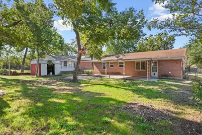 1319 Royal Oaks Drive, Waco, TX 76710 - Photo 28