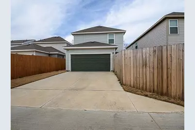 5632 Shore Point Trail, Fort Worth, TX 76119 - Photo 2