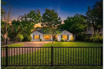 4601 Meadowbrook Drive, Fort Worth, TX 76103 - Photo 2