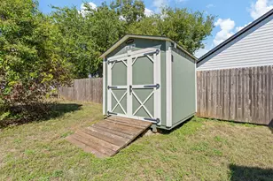 209 E Allen Ave, Godley, TX 76044 - Photo 28
