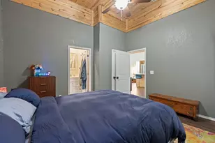 209 E Allen Ave, Godley, TX 76044 - Photo 20