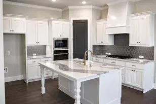 305 Sunset Ln, Fort Worth, TX 76114 - Photo 4