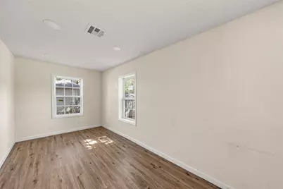 1126 W 7th Street, McGregor, TX 76657 - Photo 6