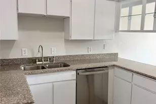 10437 High Hollows Dr, Dallas, TX 75230 - Photo 10