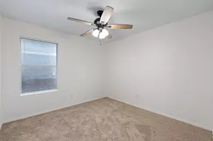 1128 Boxwood Dr, Crowley, TX 76036 - Photo 6