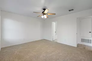 1128 Boxwood Dr, Crowley, TX 76036 - Photo 18