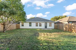 1128 Boxwood Dr, Crowley, TX 76036 - Photo 26