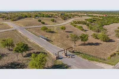 3612 Lucky Pepper Drive, Cresson, TX 76035 - Photo 2