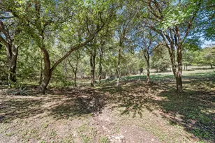 106 Woodhaven Ct, Weatherford, TX 76087 - Photo 30