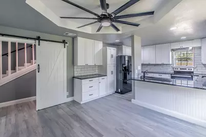 768 Elmwood Drive, Woodway, TX 76712 - Photo 6