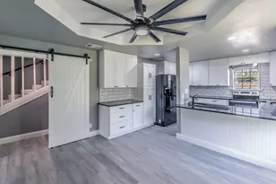 768 Elmwood Dr, Woodway, TX 76712 - Photo 6