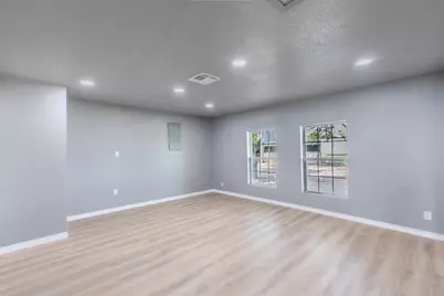 768 Elmwood Drive, Woodway, TX 76712 - Photo 14