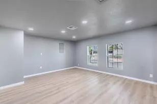768 Elmwood Dr, Woodway, TX 76712 - Photo 14