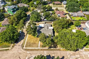 9733 Edgelake Dr, Dallas, TX 75218 - Photo 36