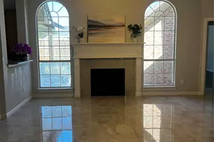 2806 Hammond Dr, Grand Prairie, TX 75052 - Photo 2