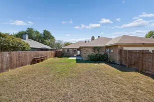 1721 Paxton Dr, Carrollton, TX 75007 - Photo 24
