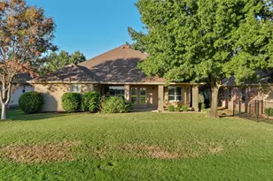 9705 Pinewood Dr, Denton, TX 76207 - Photo 38
