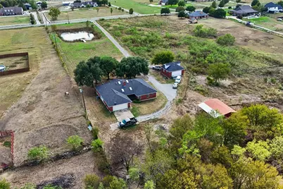 14529 County Road 511, Venus, TX 76084 - Photo 2