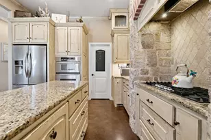 1021 Cascade Trail, McGregor, TX 76657 - Photo 14