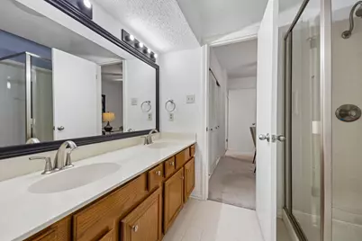623 Rancho Circle, Irving, TX 75063 - Photo 24