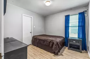 8610 Mountain Bluff, Dallas, TX 75227 - Photo 14