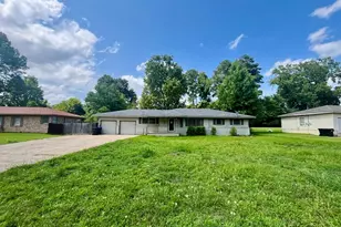 117 E Hoyt Dr, Longview, TX 75601 - Photo 1