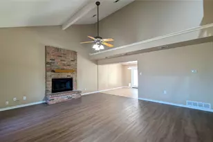 1007 Treys Ct, Sanger, TX 76266 - Photo 10