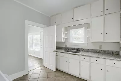 520 E Day Street, Denison, TX 75021 - Photo 6