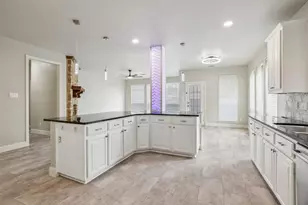 6412 Falcon Ridge Ln, McKinney, TX 75071 - Photo 8