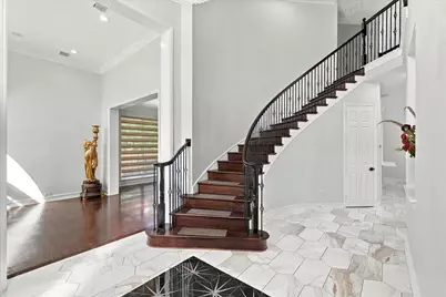701 Wheaton Court, Allen, TX 75013 - Photo 12