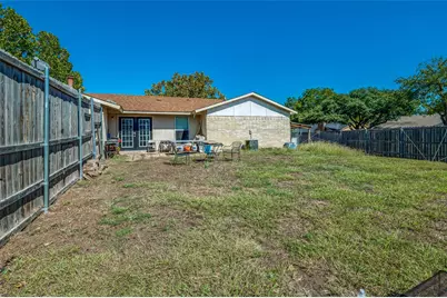 1202 Canyon Oaks Drive, Lancaster, TX 75146 - Photo 22