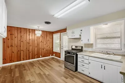 1811 W College Street, Sherman, TX 75092 - Photo 6