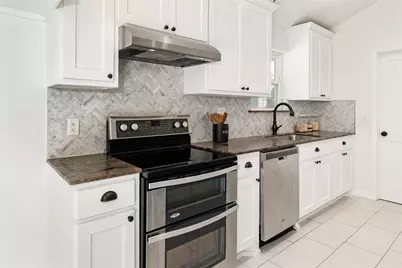 2107 Elmwood Boulevard, Dallas, TX 75224 - Photo 20