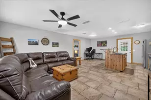 504 W Clay St, Montague, TX 76251 - Photo 8
