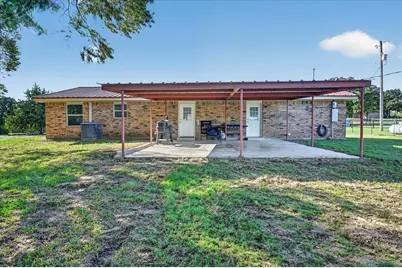 504 W Clay Street, Montague, TX 76251 - Photo 24
