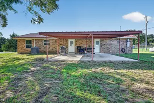 504 W Clay St, Montague, TX 76251 - Photo 24