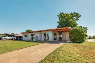 2686 Roger Williams Dr, Irving, TX 75061 - Photo 2