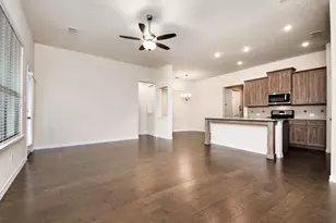 7024 Mapleshade Way, Little Elm, TX 76227 - Photo 6
