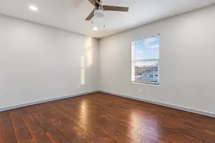 1207 E Russell Ave, Carrollton, TX 75006 - Photo 20