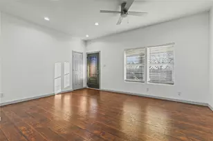 1207 E Russell Ave, Carrollton, TX 75006 - Photo 32
