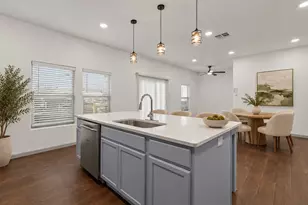 1207 E Russell Ave, Carrollton, TX 75006 - Photo 32