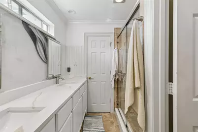 6422 Covecreek Place, Dallas, TX 75240 - Photo 32