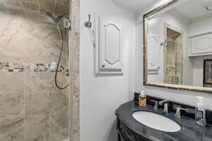 6422 Covecreek Pl, Dallas, TX 75240 - Photo 8