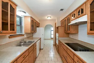 223 S Casa Grande Cir, Duncanville, TX 75116 - Photo 8