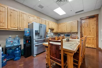 2340 W Interstate 20 #212, Arlington, TX 76017 - Photo 4