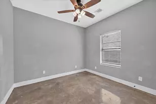 707 E Woodard St, Denison, TX 75021 - Photo 18